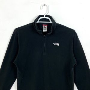The North Face Pull Over 🚨 SOLD🚨